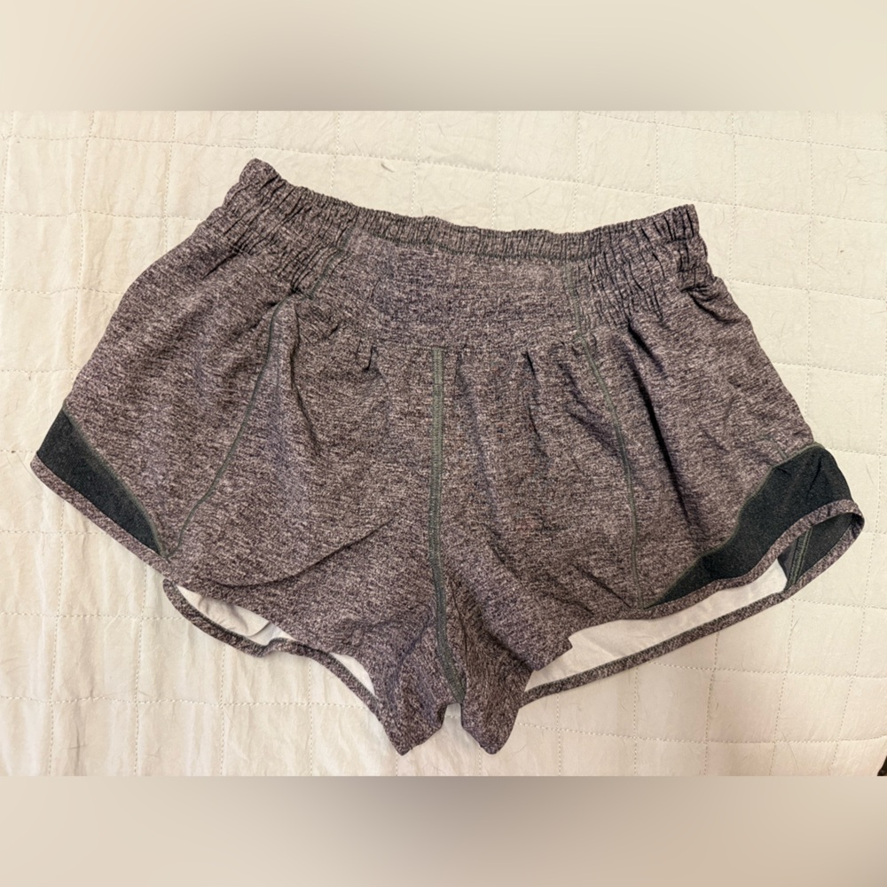 Lululemon Athletica Hotty Hot size 6
